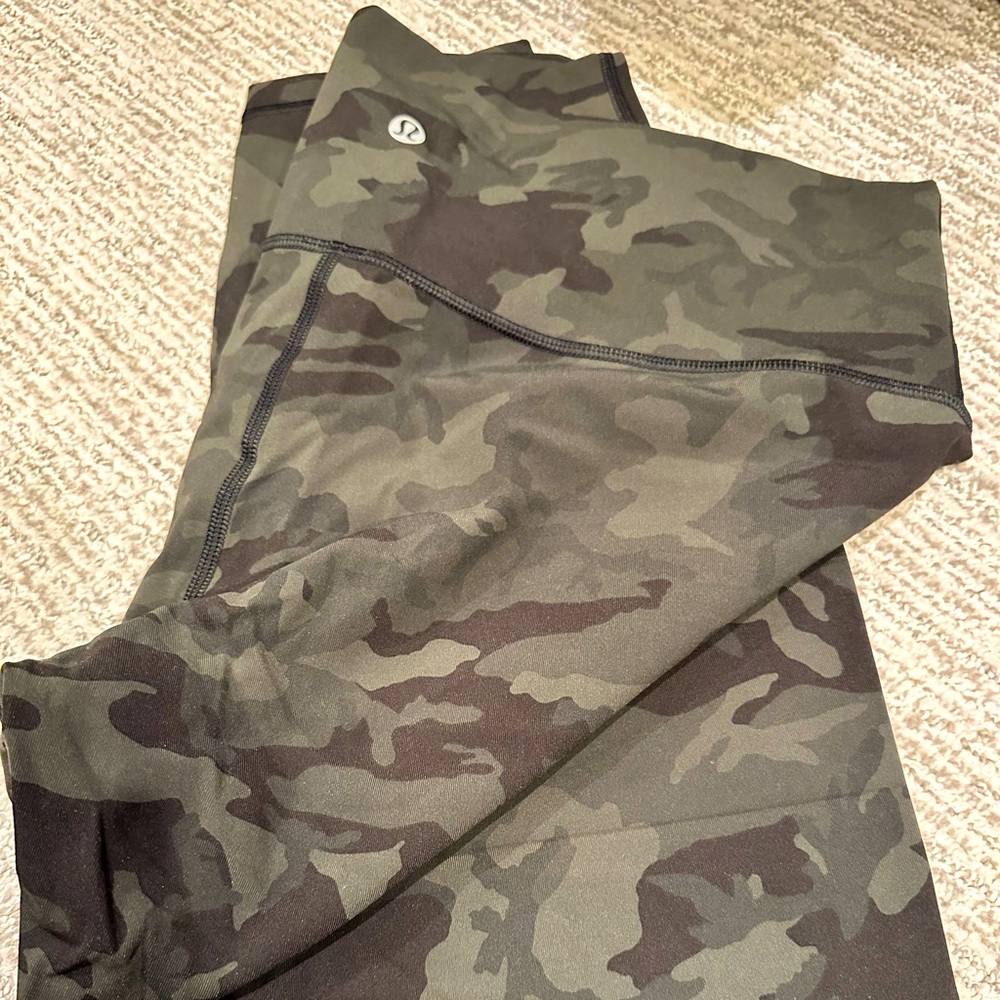 Authentic lululemon green camo cropped leggings size 12 - worn once!